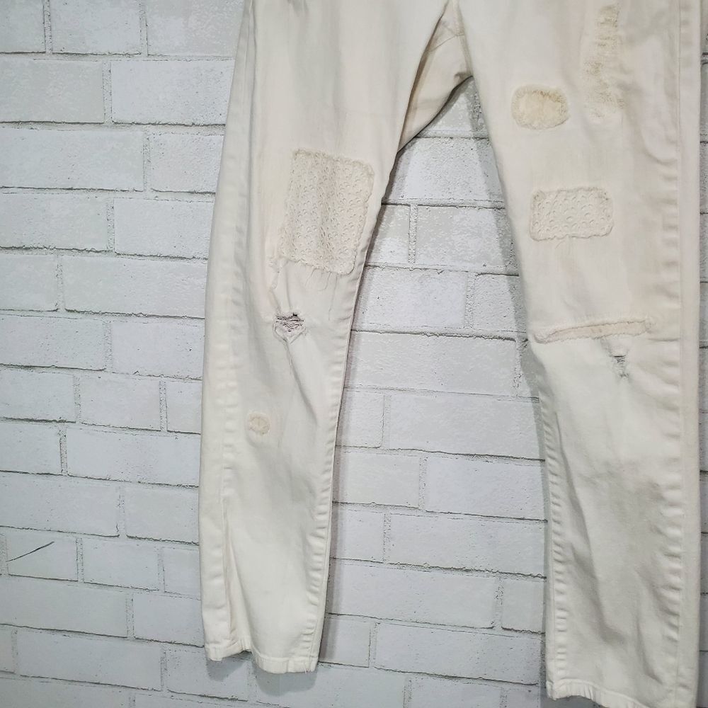 Women's Distressed White Patch Jeans - Picture 5 of 16